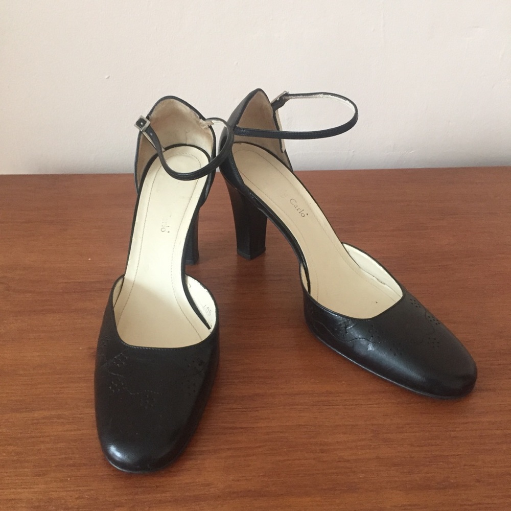 Max de Carlo Womens Ankle Strap Pumps